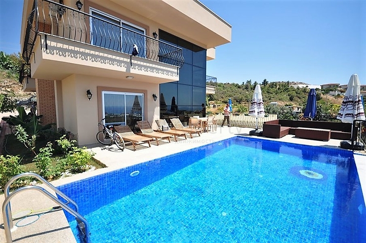 فيلا مستقلة مع مسبح خاص - اطلالة بحر ساحرة - كارجي جاك / الانيا 