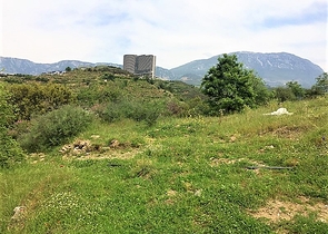 ارض مع رخصة للبناء في منقطة  كارجي جاك / الانيا 