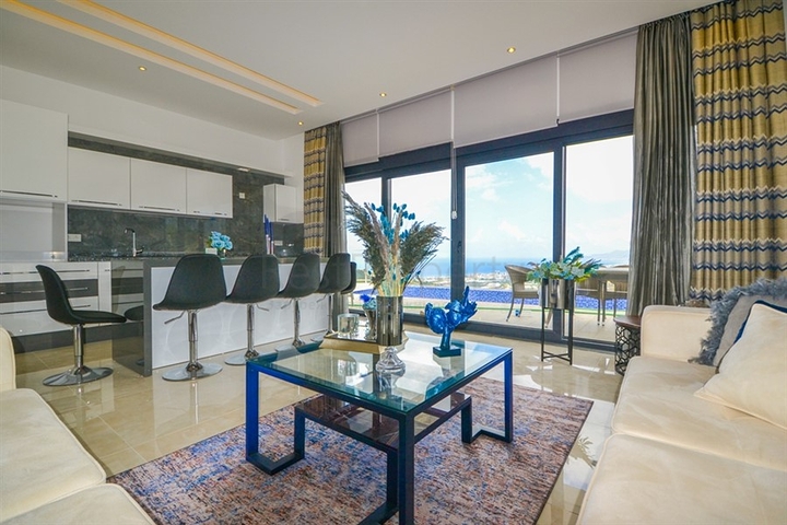 شقق عائلية ضمن مجمع حديث باطلالة ساحرة في الانيا 