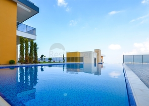 شقق عائلية ضمن مجمع حديث باطلالة ساحرة في الانيا 