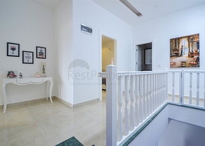 شقق عائلية ضمن مجمع حديث باطلالة ساحرة في الانيا 