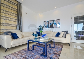 شقق عائلية ضمن مجمع حديث باطلالة ساحرة في الانيا 