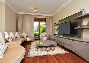 شقة من غرفتي نوم للإيجار في وسط ألانيا