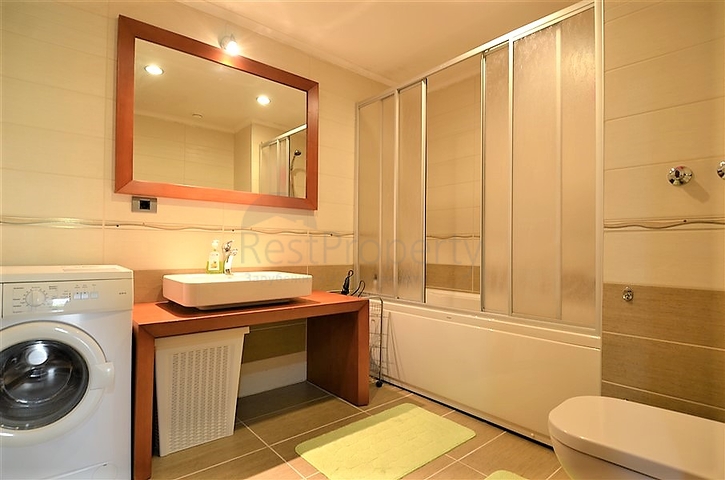 شقق على الساحل الأول للإيجار