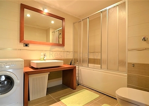 شقق على الساحل الأول للإيجار