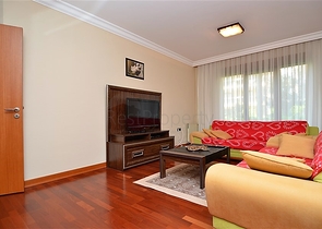 شقق على الساحل الأول للإيجار