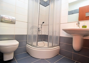 شقق على الساحل الأول للإيجار