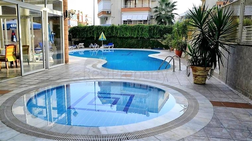 غرفة نوم وصالة مؤثثة في منطقة حيوية - اوبا 