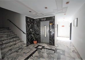 غرفة نوم وصالة مؤثثة في منطقة حيوية - اوبا 