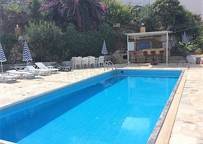 فيلا غرفتين وصالة مفروشة - اطلالة بحر وسعر مميز - الانيا 