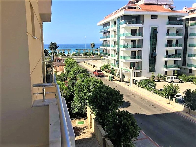 شقة باطلالات على البحر في الانيا / كاستل