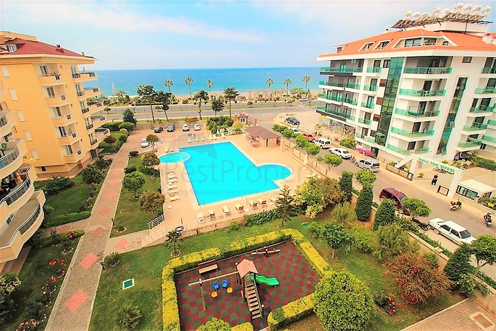 شقة باطلالات على البحر في الانيا / كاستل