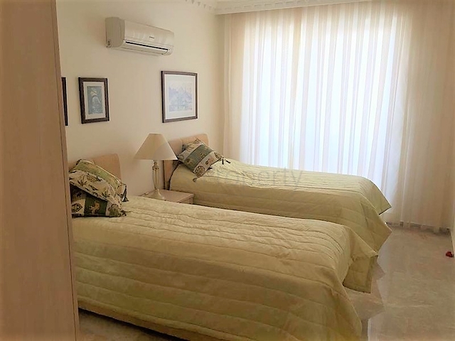 شقة باطلالات على البحر في الانيا / كاستل