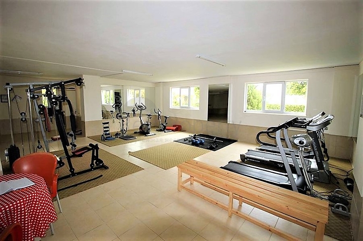 شقة باطلالات على البحر في الانيا / كاستل