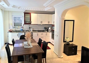 شقة باطلالات على البحر في الانيا / كاستل