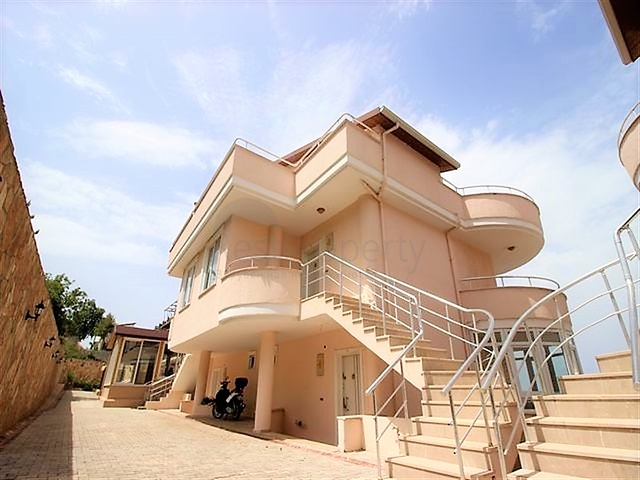 فيلا غرفتين وصالة مفروشة -بسعر مميز - في كارجي جاك / الانيا 