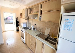 فيلا غرفتين وصالة مفروشة -بسعر مميز - في كارجي جاك / الانيا 