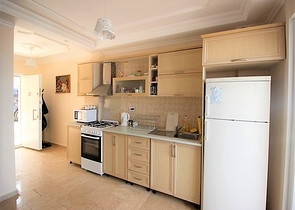 فيلا غرفتين وصالة مفروشة -بسعر مميز - في كارجي جاك / الانيا 