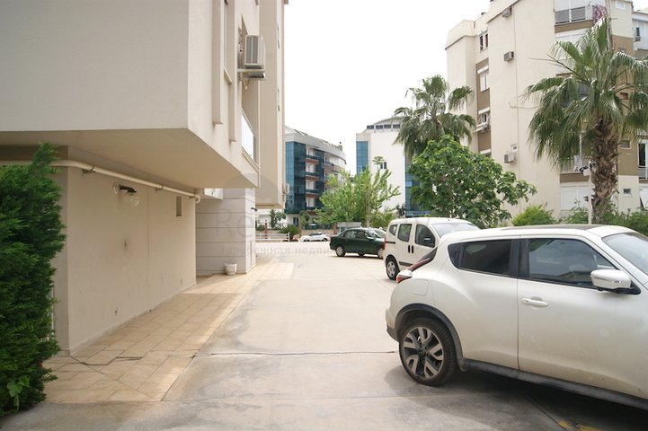 بنتهاوس 2 + 1 مع وصول للحديقة في مجمع 500 م من البحر