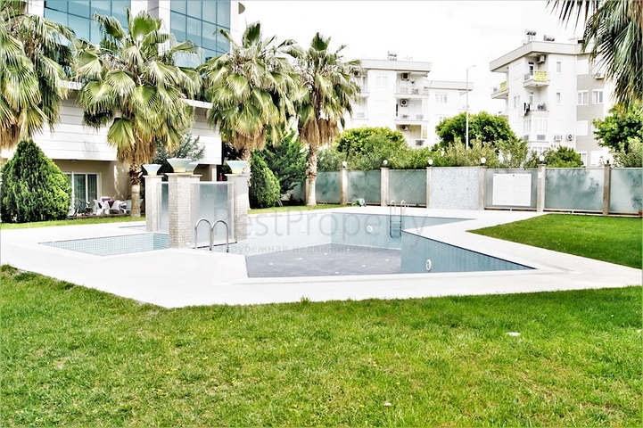 بنتهاوس 2 + 1 مع وصول للحديقة في مجمع 500 م من البحر