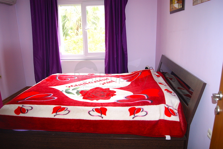 بنتهاوس 2 + 1 مع وصول للحديقة في مجمع 500 م من البحر