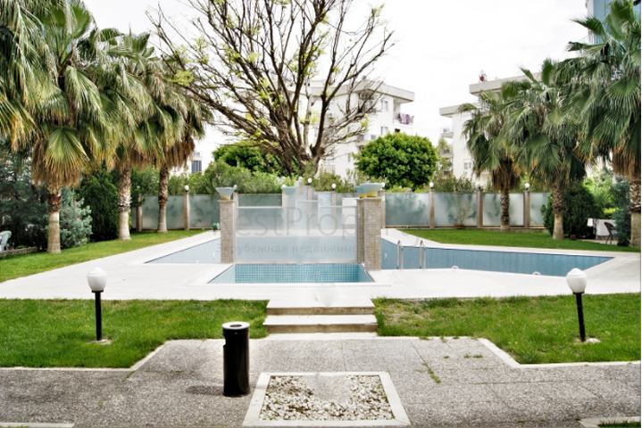 بنتهاوس 2 + 1 مع وصول للحديقة في مجمع 500 م من البحر