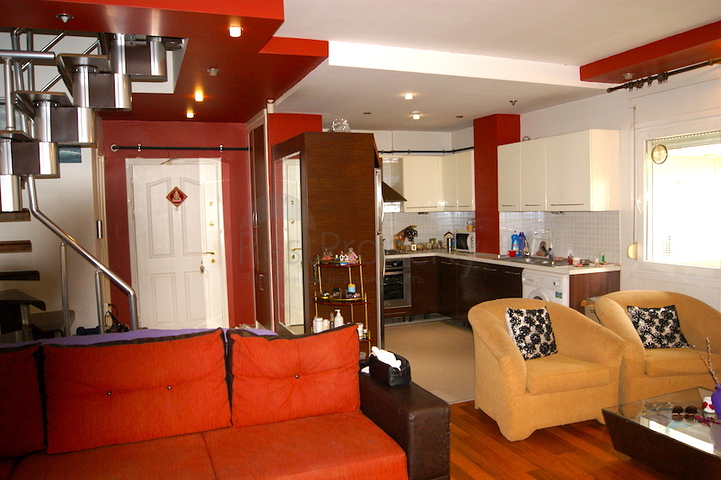 بنتهاوس 2 + 1 مع وصول للحديقة في مجمع 500 م من البحر