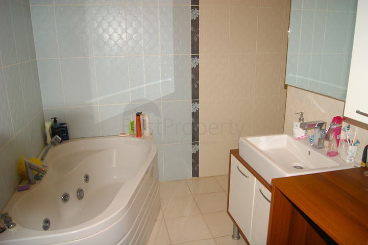 بنتهاوس 2 + 1 مع وصول للحديقة في مجمع 500 م من البحر