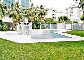 بنتهاوس 2 + 1 مع وصول للحديقة في مجمع 500 م من البحر