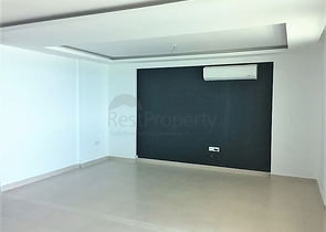 شقة بغرفتي نوم وصالة باطلالة بحرية مباشرة 