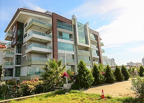 شقة بغرفتي نوم وصالة باطلالة بحرية مباشرة 