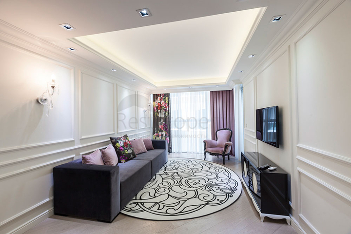 مجمع فاخر في أنطاليا / كونيالتي 400 متر عن البحر فقط 