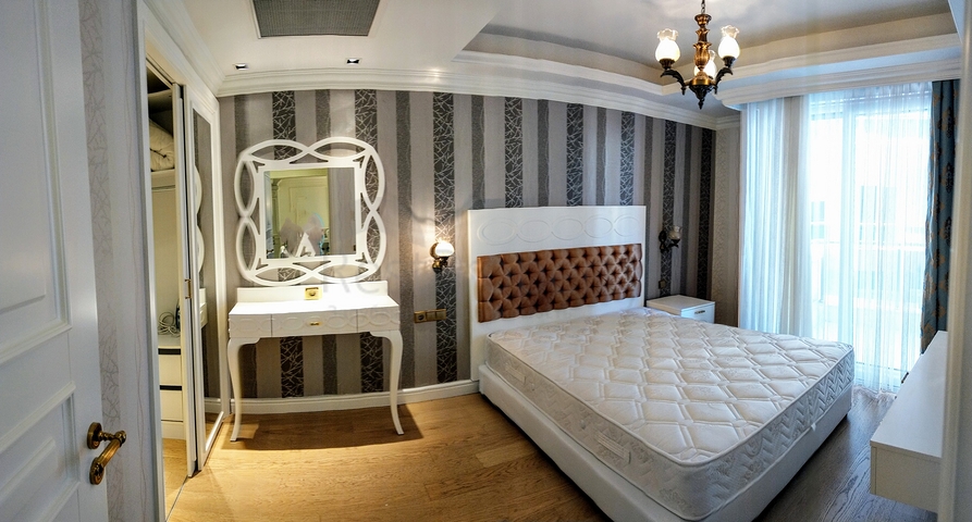 مجمع فاخر في أنطاليا / كونيالتي 400 متر عن البحر فقط 