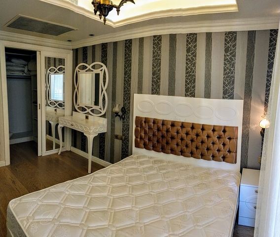 مجمع فاخر في أنطاليا / كونيالتي 400 متر عن البحر فقط 