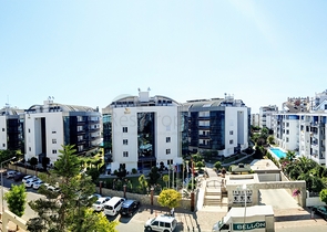 مجمع فاخر في أنطاليا / كونيالتي 400 متر عن البحر فقط 