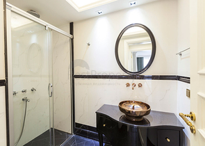 مجمع فاخر في أنطاليا / كونيالتي 400 متر عن البحر فقط 