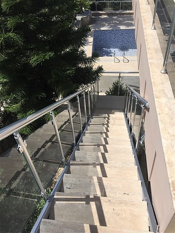 فيلا مستقلة - سبع غرف وصالة - مسبح خاص واطلالة بحر في كارجي جاك / الانيا 