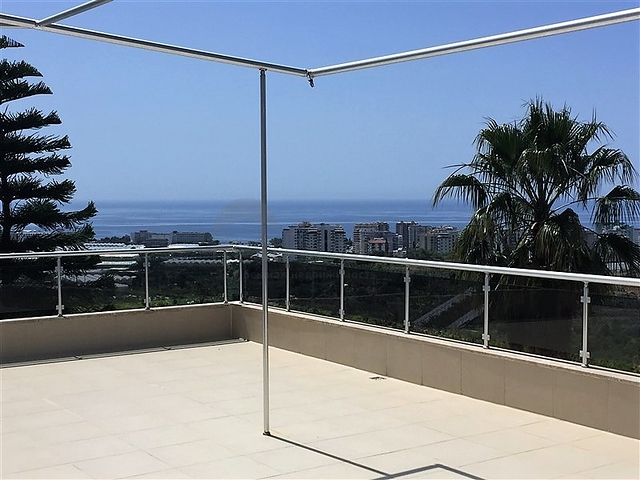 فيلا مستقلة - سبع غرف وصالة - مسبح خاص واطلالة بحر في كارجي جاك / الانيا 