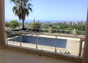 فيلا مستقلة - سبع غرف وصالة - مسبح خاص واطلالة بحر في كارجي جاك / الانيا 