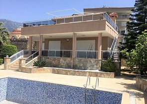 فيلا مستقلة - سبع غرف وصالة - مسبح خاص واطلالة بحر في كارجي جاك / الانيا 