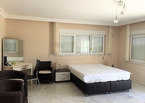 فيلا مستقلة - سبع غرف وصالة - مسبح خاص واطلالة بحر في كارجي جاك / الانيا 