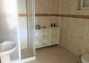 فيلا مستقلة - سبع غرف وصالة - مسبح خاص واطلالة بحر في كارجي جاك / الانيا 