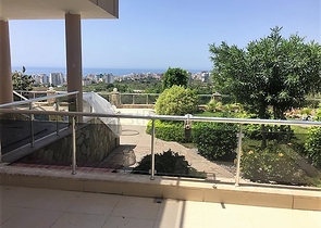 فيلا مستقلة - سبع غرف وصالة - مسبح خاص واطلالة بحر في كارجي جاك / الانيا 