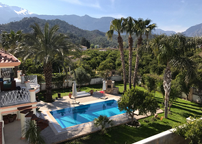 فيلا 4 + 1 من المالك 500 م على البحر في كاميوفا كيمير