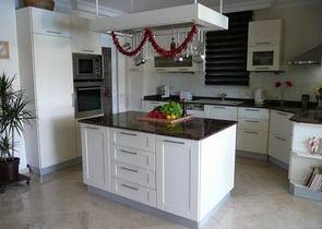 فيلا 4 + 1 من المالك 500 م على البحر في كاميوفا كيمير