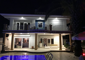 فيلا 4 + 1 من المالك 500 م على البحر في كاميوفا كيمير