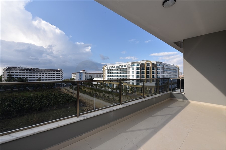 شقق بتصاميم ومساحات مختلفة ضمن مجمع خمس نجوم في كارجي جاك / الانيا 