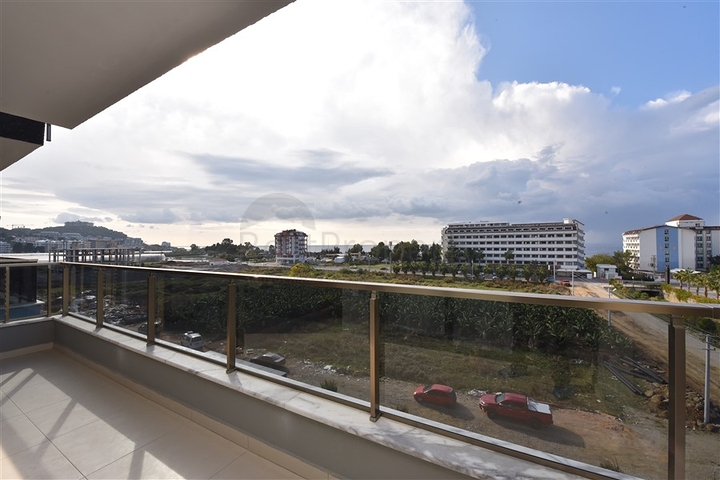 شقق بتصاميم ومساحات مختلفة ضمن مجمع خمس نجوم في كارجي جاك / الانيا 