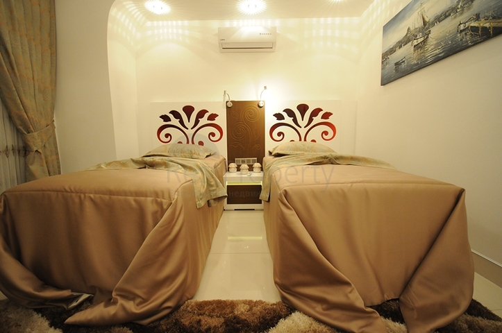 مجمع حديث في منطقة محمودلار - ألانيا