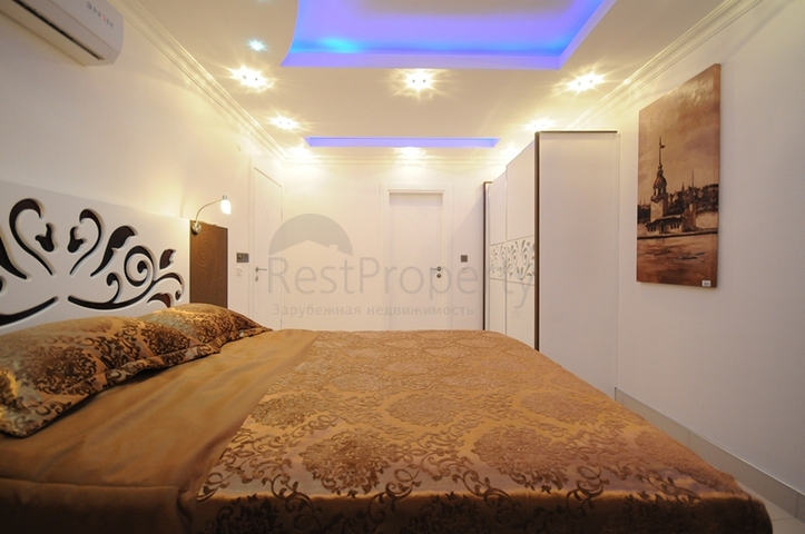 مجمع حديث في منطقة محمودلار - ألانيا